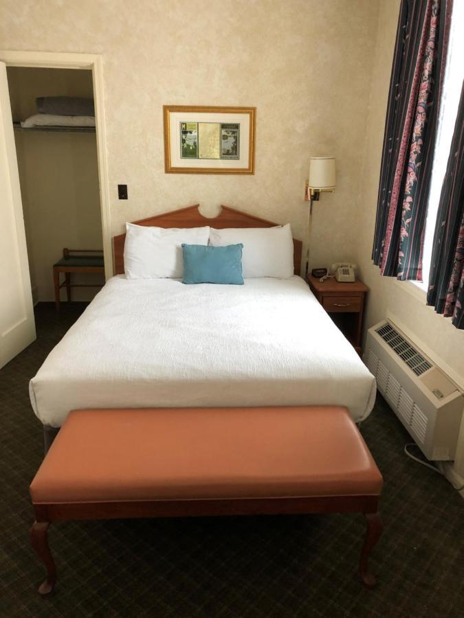 Standard Queen Room,1039473745:JPEG